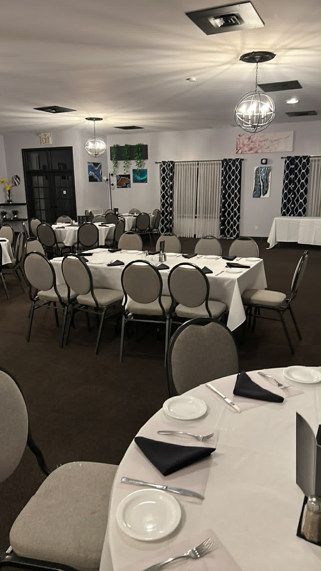 Elegant dining room set for service